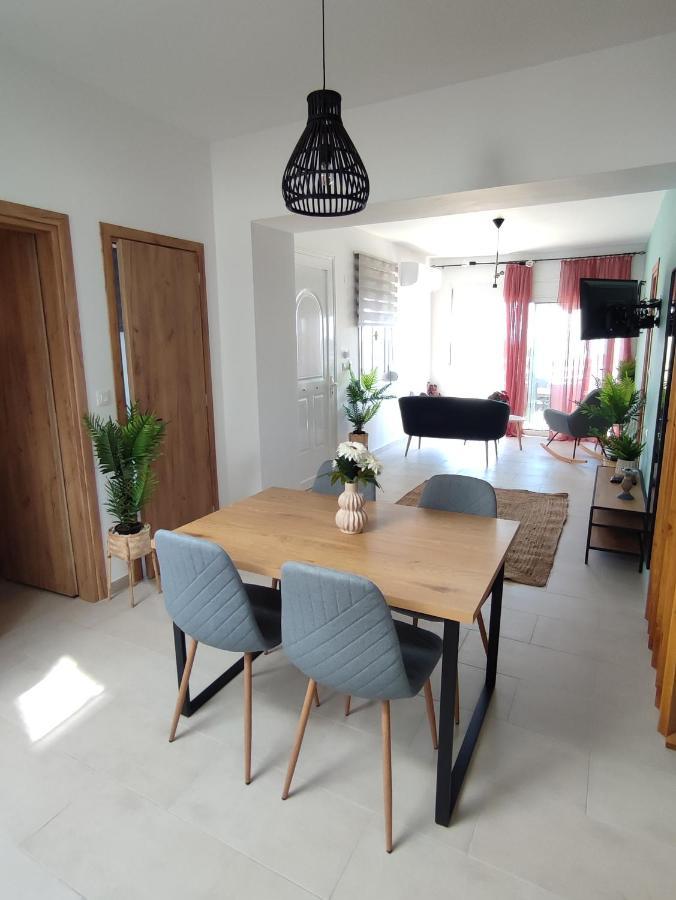 Ferienwohnung Kalokairini Avra Archangelos  Exterior foto